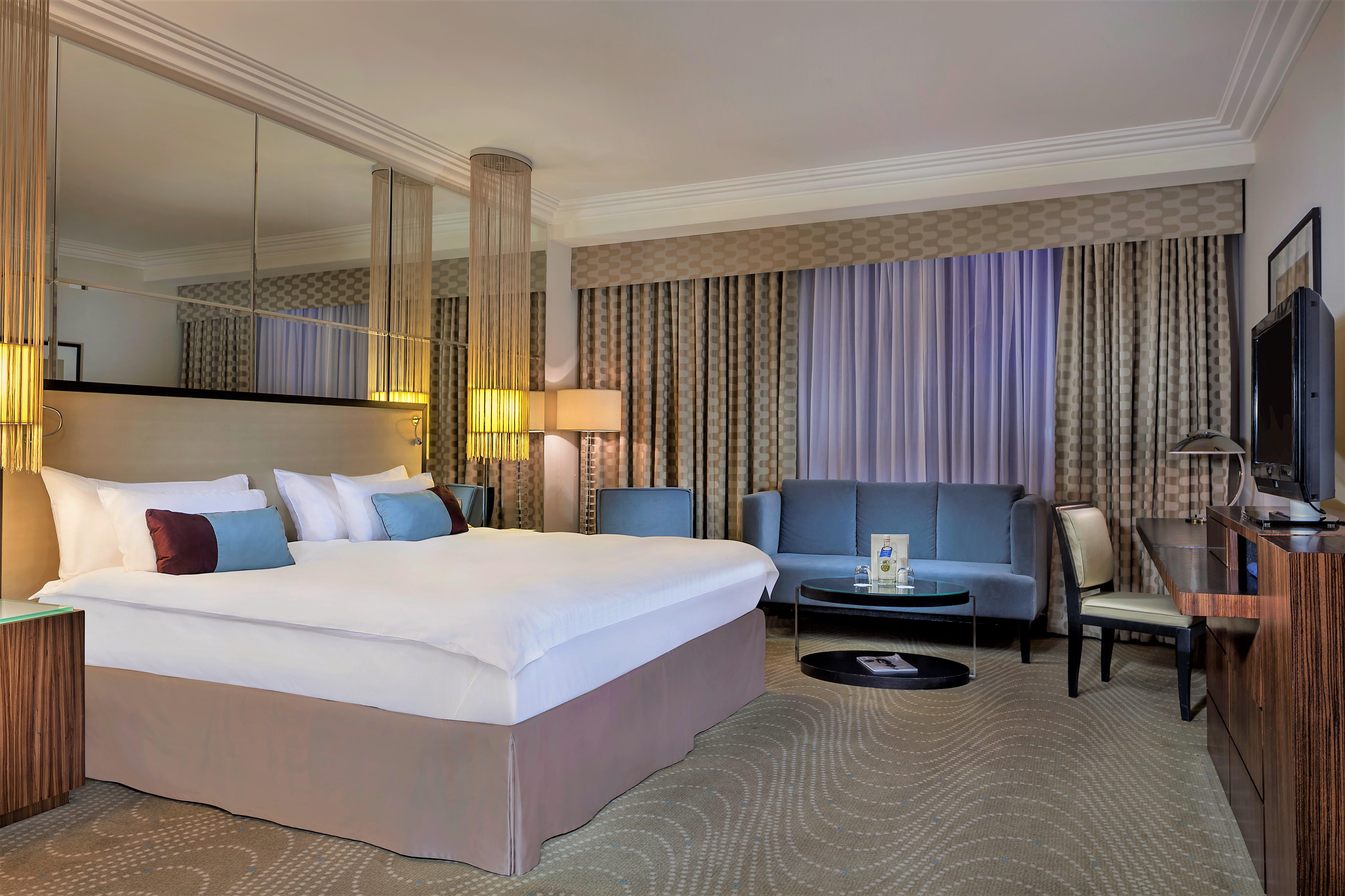 Hotel Almanac X Alcron 5*